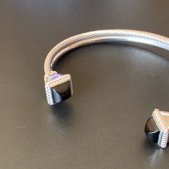 STERLING SILVER & 18K ITALIAN CABLE PYRAMID BANGLE WITH BLACK ONYX - Picture 4 of 14